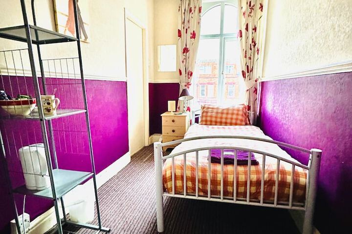 Room 4 of 21
