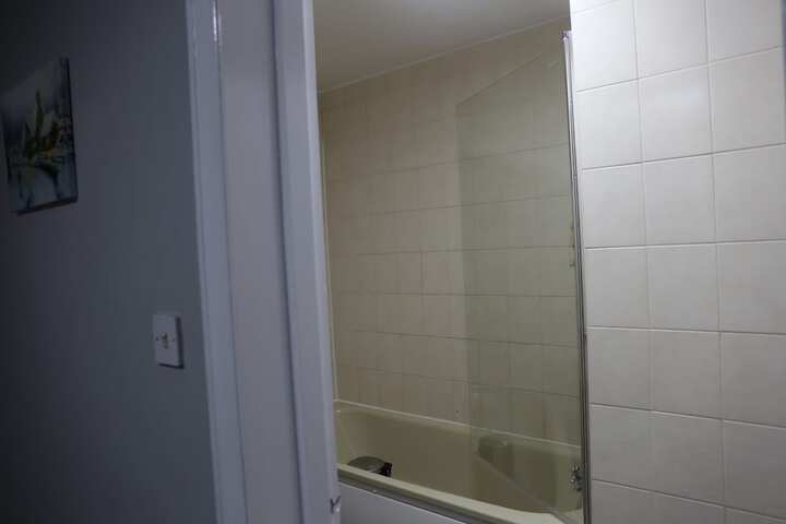Room 21 of 30