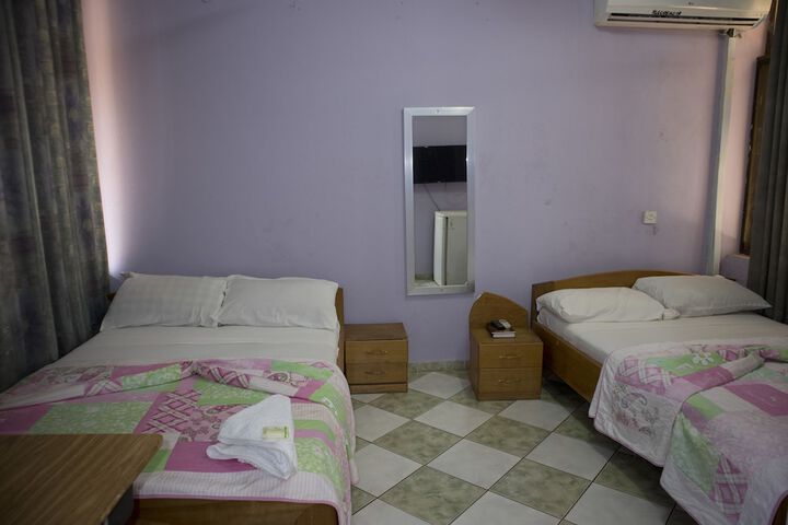Room 7 of 17