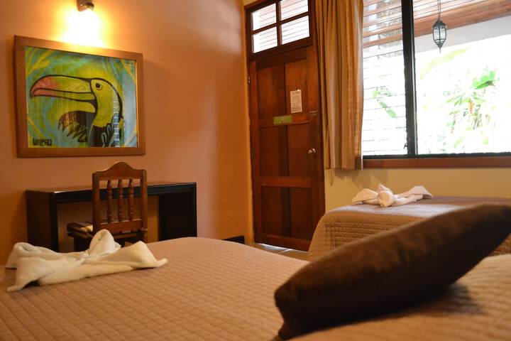 Room 3 of 65