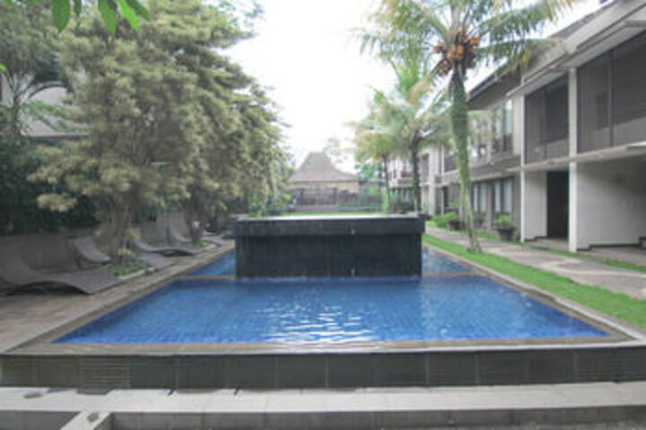 Pool 26 of 38