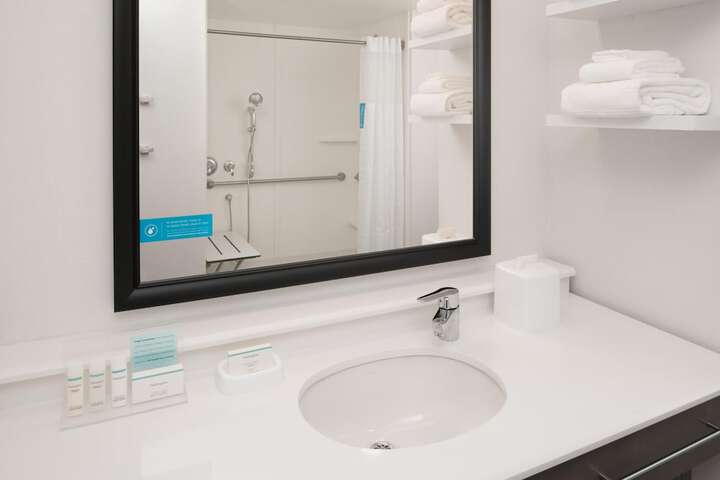 Bathroom shower
