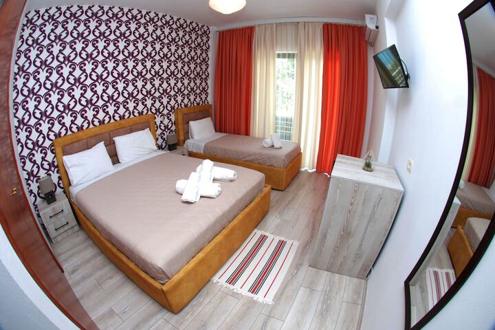 Room 17 of 86