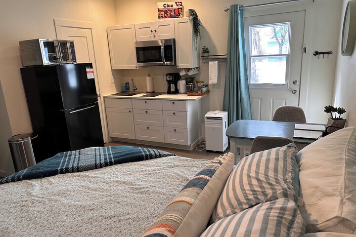 Room 15 of 25