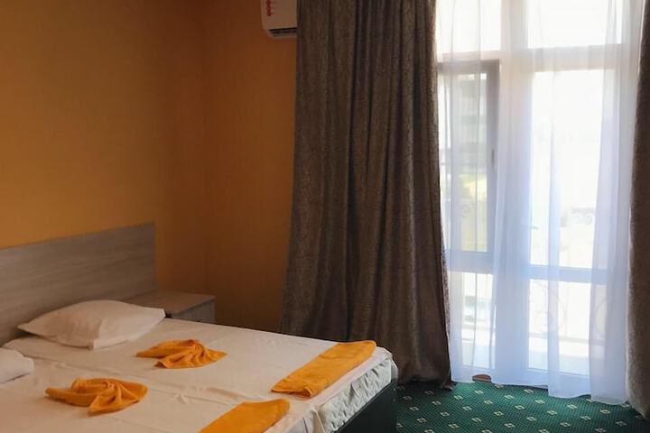 Room 15 of 23