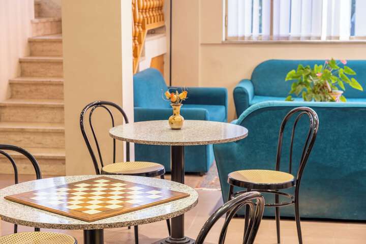 Guest Lobby