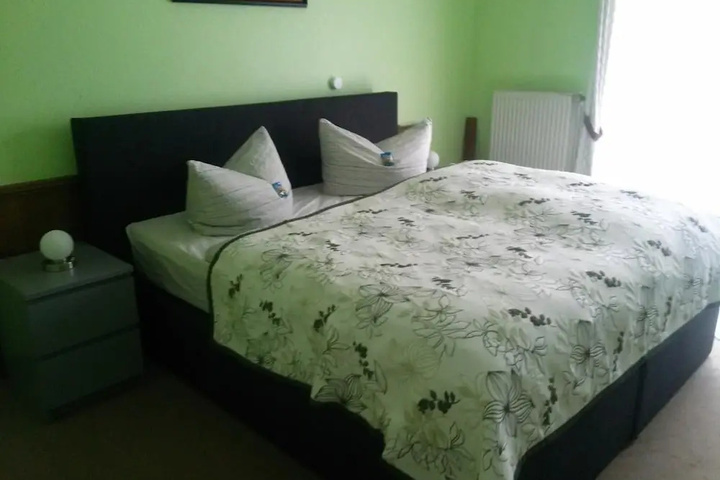 Room 2 of 13