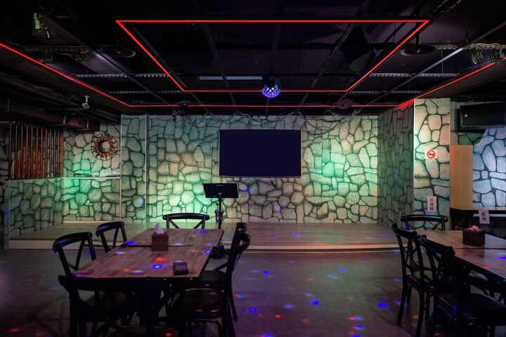 Room 49 of 120