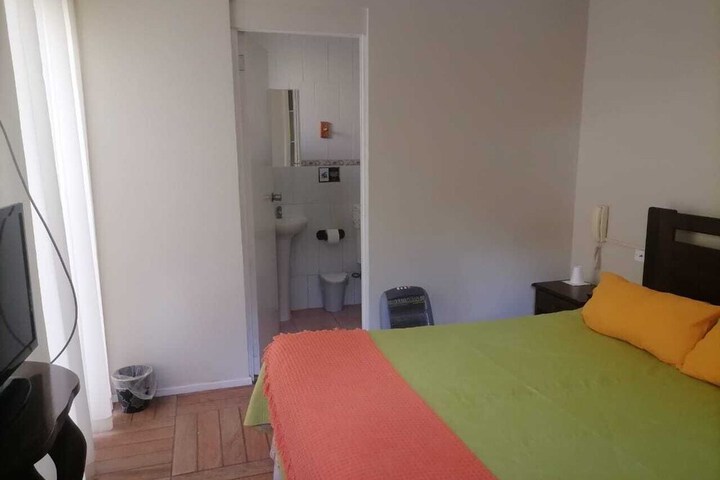 Room 3 of 53