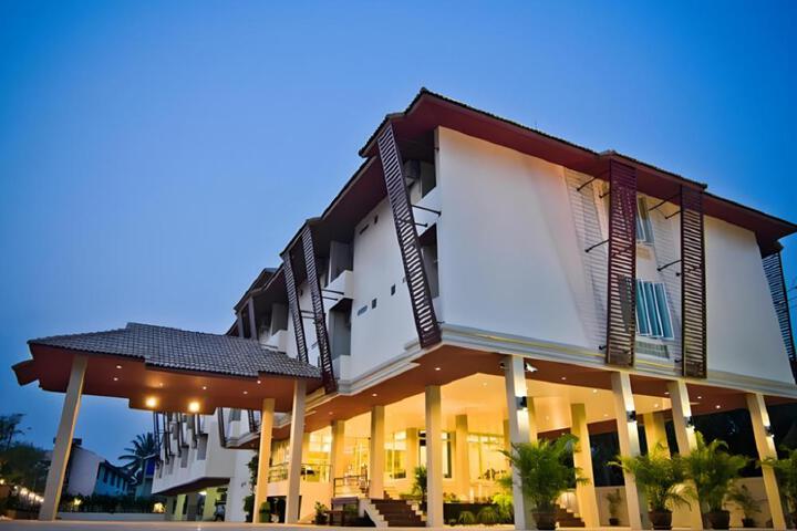 Better Place Hotel