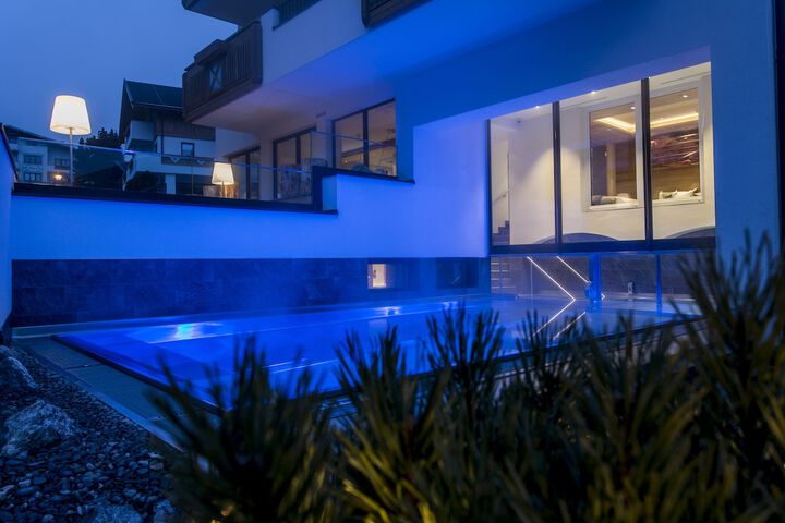 Pool 24 of 63