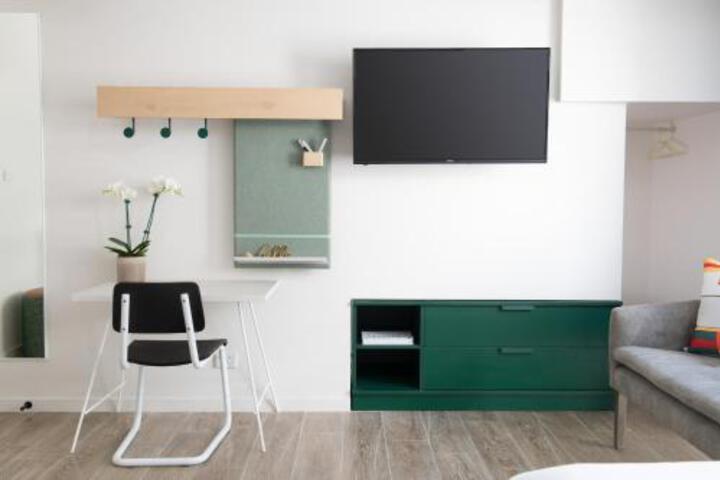 General 8 of 12