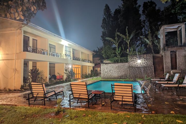 Hotel 77 of 81