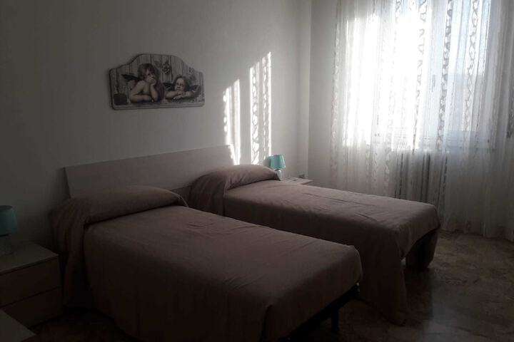 Room 14 of 39