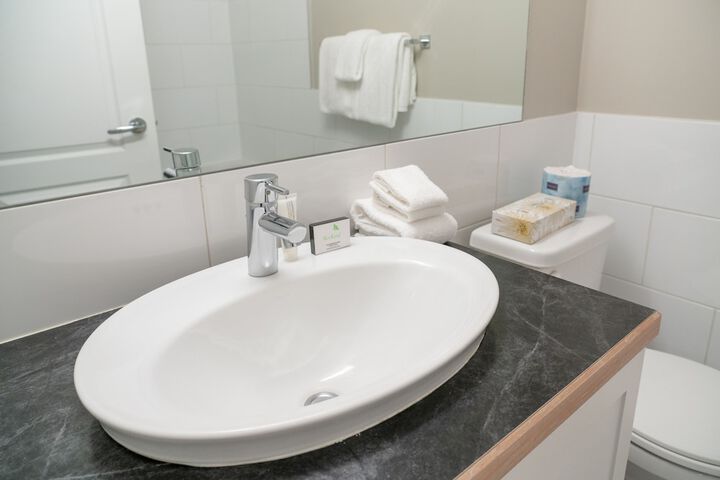 Bathroom sink