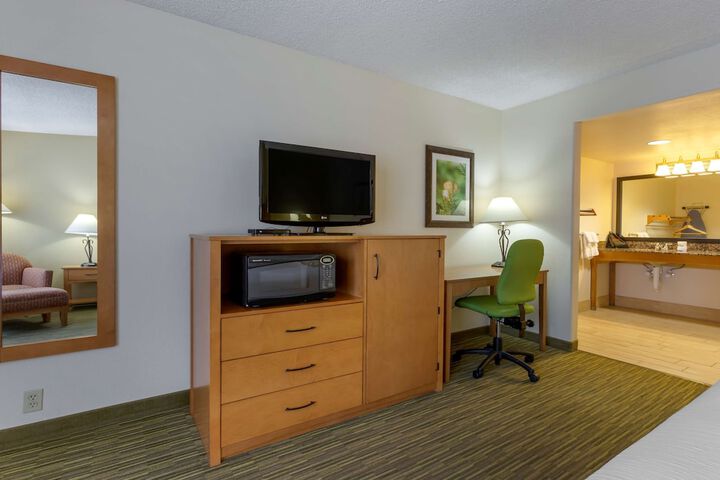 Room 12 of 44