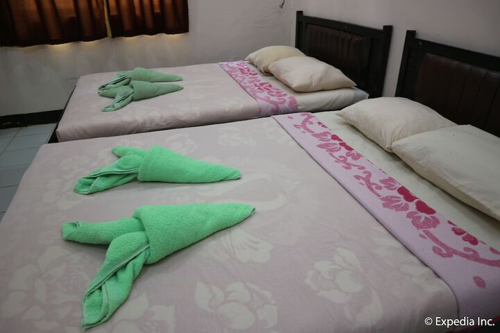 Room 7 of 24
