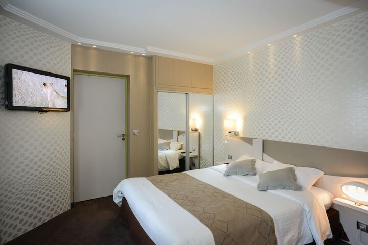 Room 20 of 80
