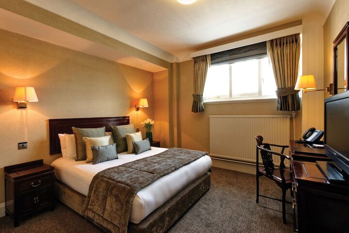 Room 4 of 47
