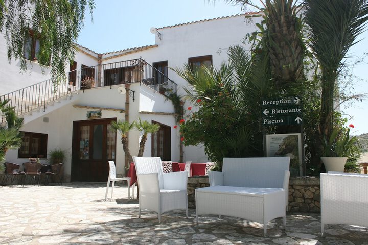 Hotel Exterior 54 of 63
