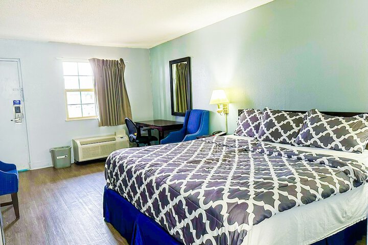 Room 16 of 58