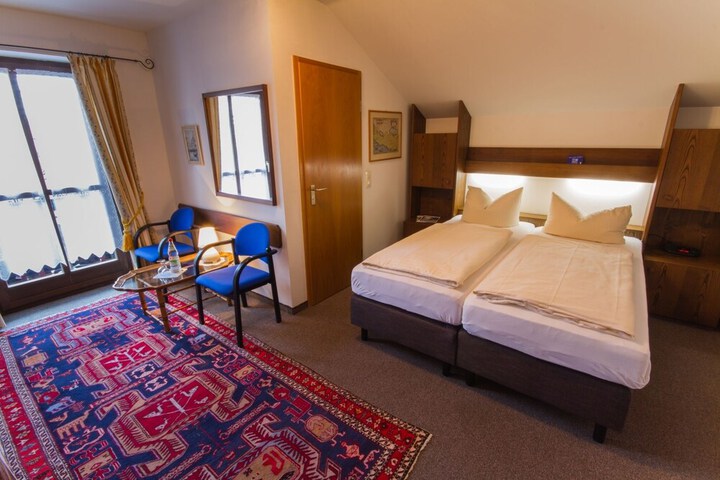 Room 21 of 21