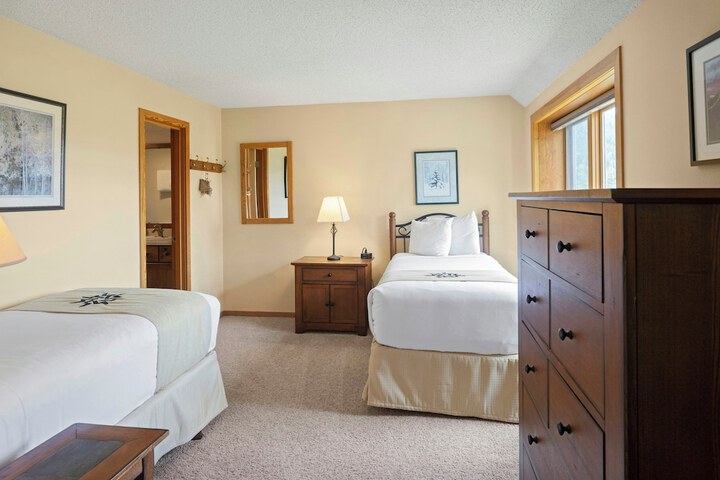 Room 47 of 226