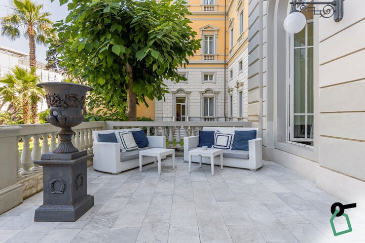 Terrace/Patio 24 of 34