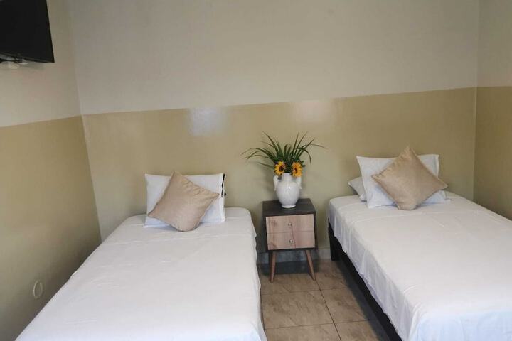 Room 5 of 39