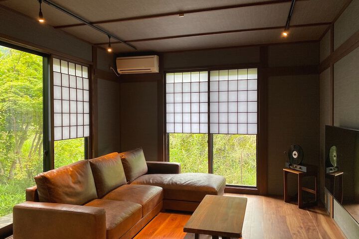 Room 2 of 29