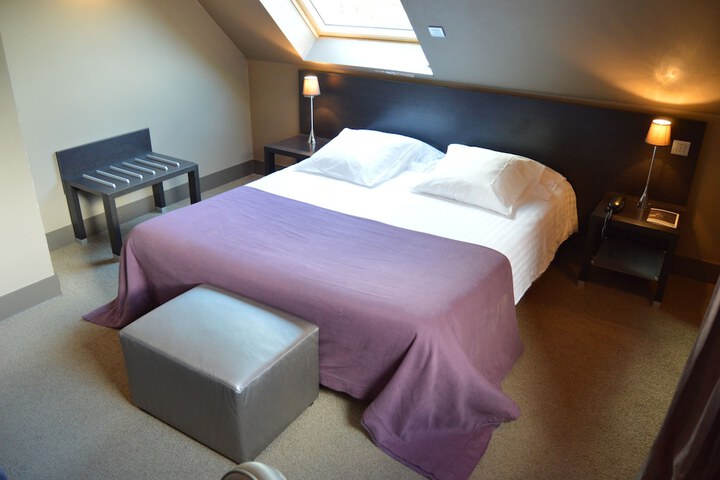 Room 8 of 39