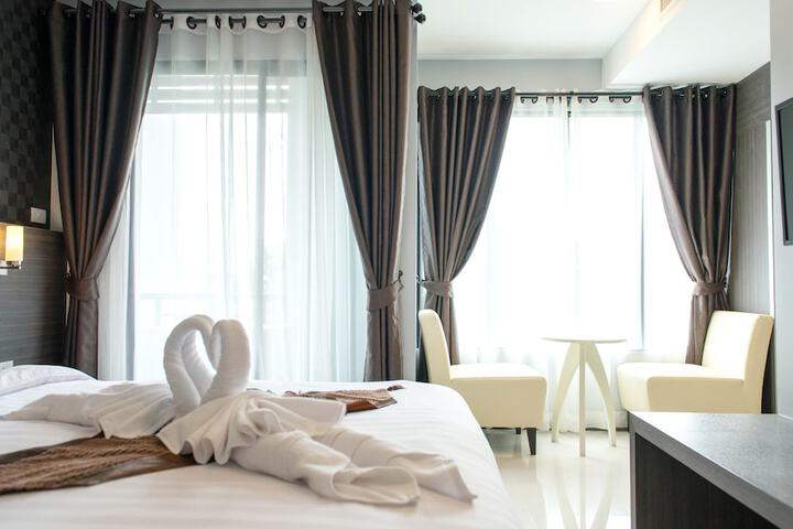 Room 32 of 90