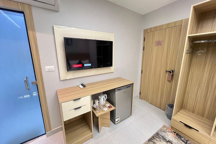 Room 26 of 75