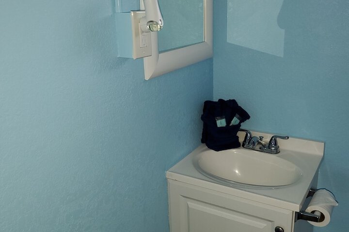 Room 183 of 222