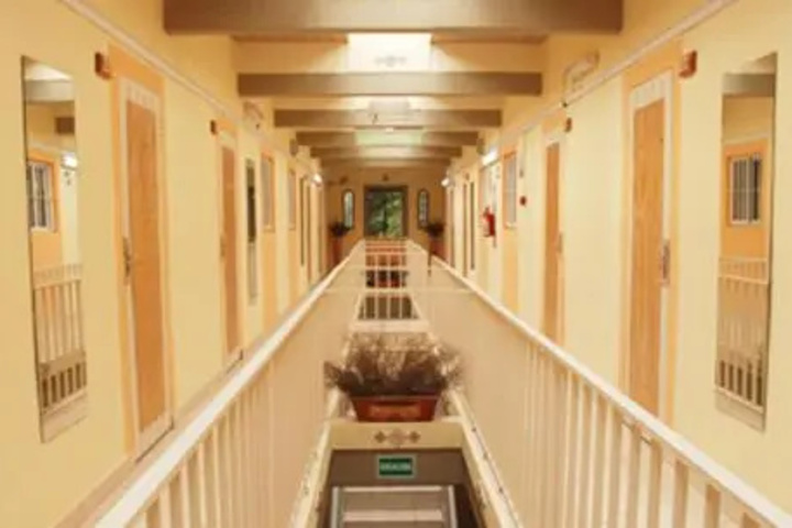 Room 13 of 14