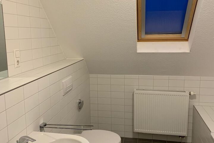 Room 34 of 49