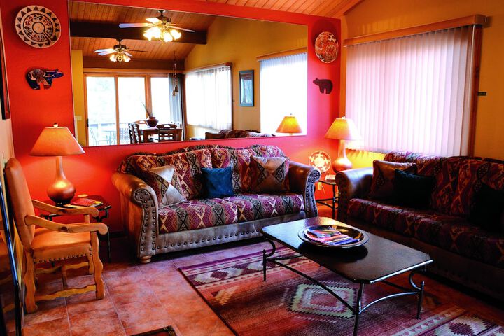 Room 51 of 152