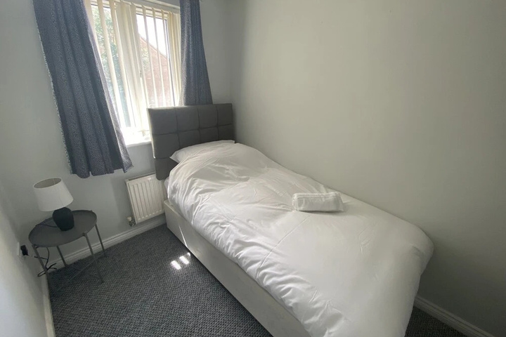 Room 3 of 11