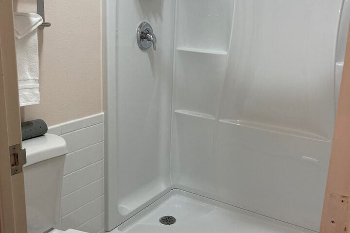 Room 105 of 135