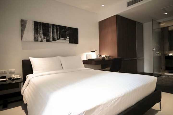 Room 7 of 53