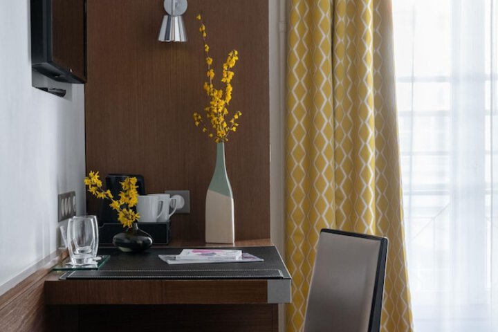 Room 35 of 74