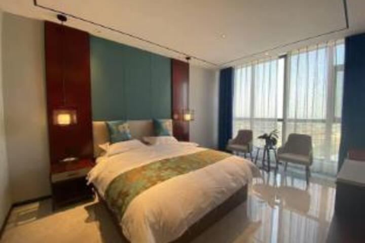 Room 9 of 9