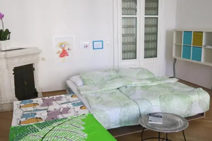 Room 5 of 14