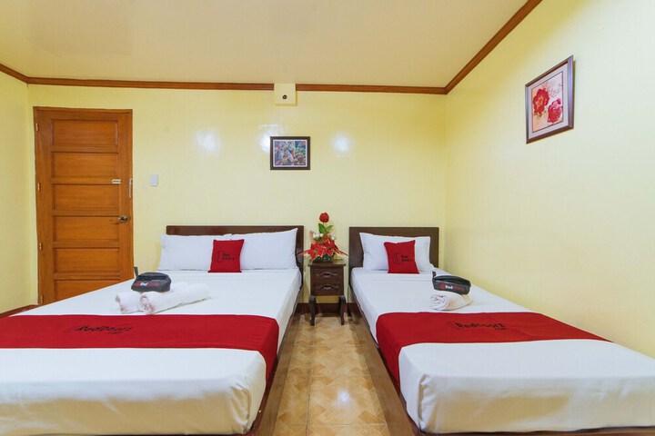 Room 8 of 48