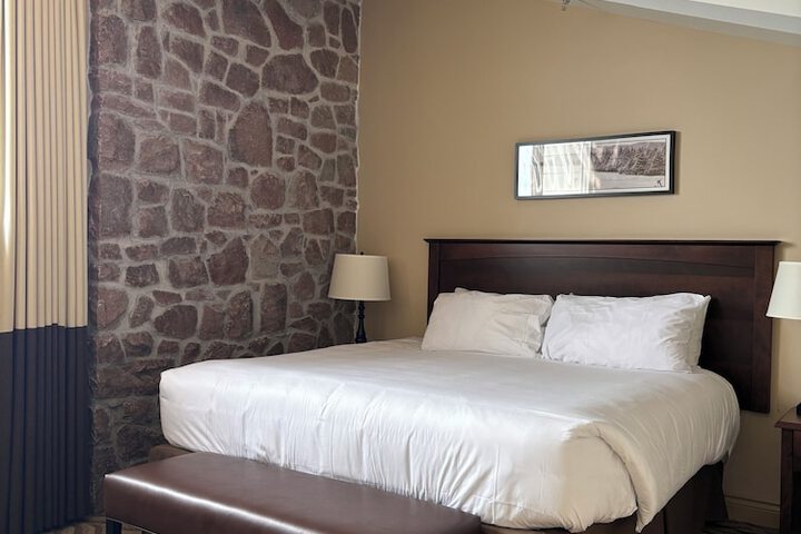 Room 9 of 41