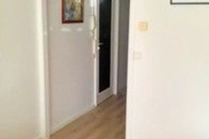 Ballroom/Hall 9 of 17