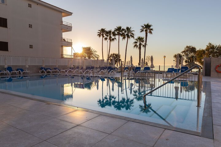 Pool 45 of 68