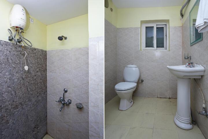 OYO 11488 Hotel Subham Palace