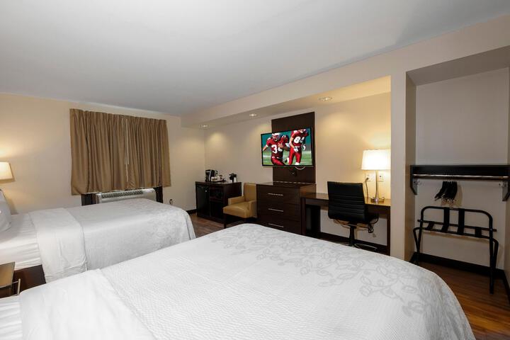 ADA Accessible Suite 2 Queen Beds with Kitchenette and Sofa Bed (2 of 9)