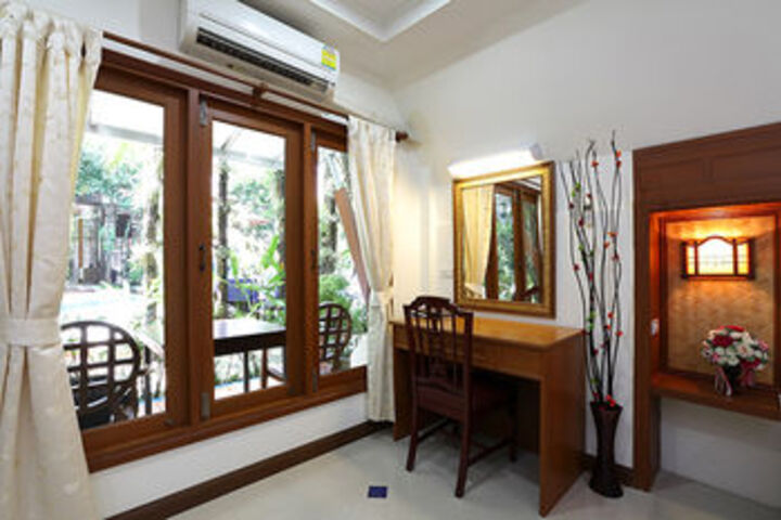 Room 42 of 68
